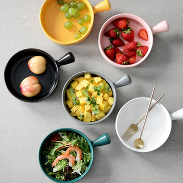 Round Baking Tray with Handle